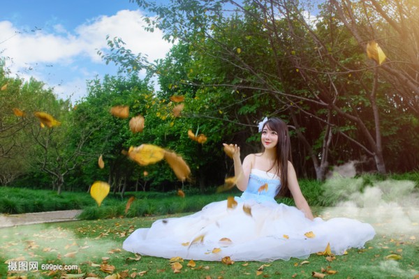 武汉街头,那一抹茶香里的温柔身影 武汉街头,那一抹茶香里的温柔身影